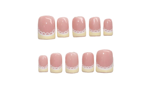 Scallop French Tips - Press On Nails